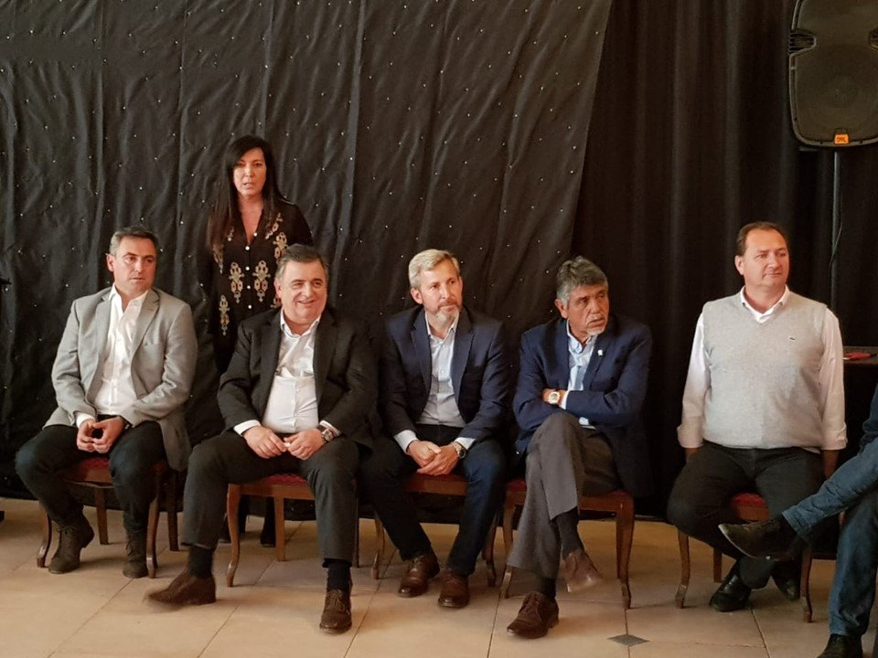 Dellarossa estuvo con Frigerio en la reunión de Intendentes de Juntos por el Cambio. 1 dellarossa