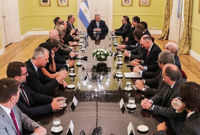 alberto fernandez petroleros.jpg 57698320