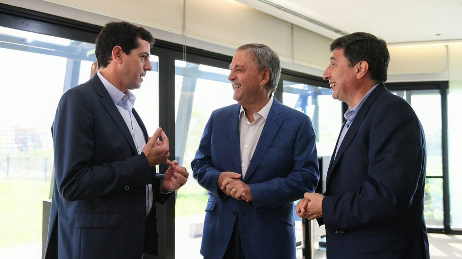 UJBXQQUKFFDZRPLAFZRU2YQOPQ