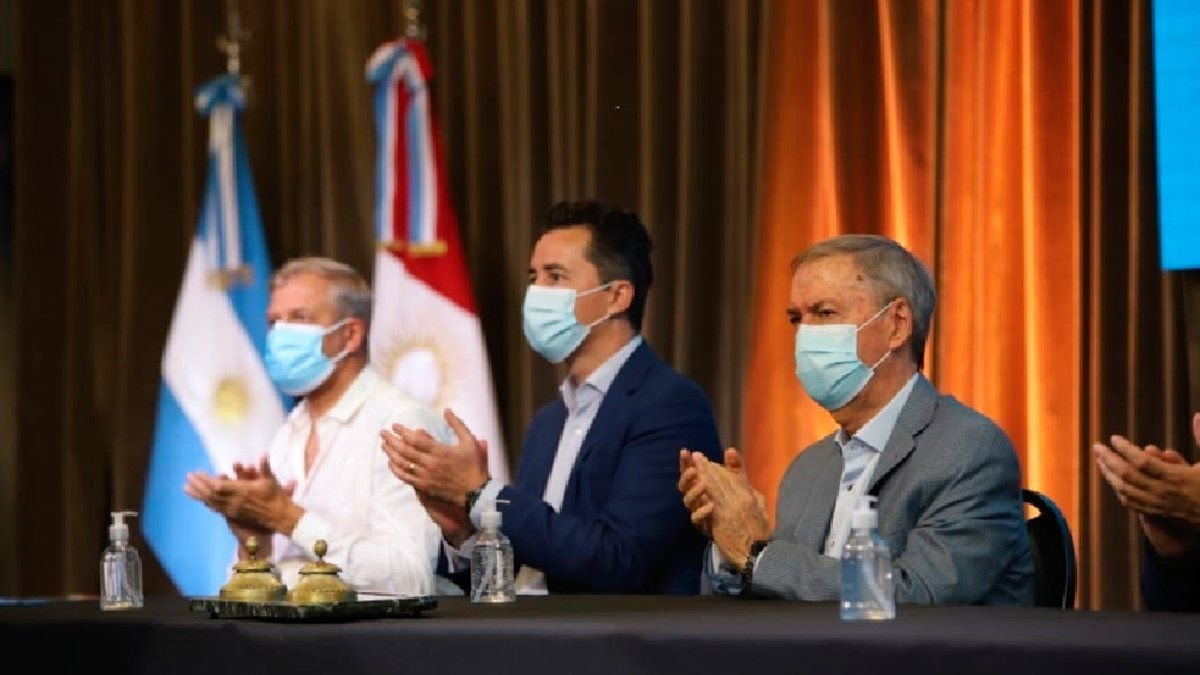 "Córdoba vuelve a picar en punta", dijo Schiaretti en la presentación de E-Sports 1 schiaretti esports