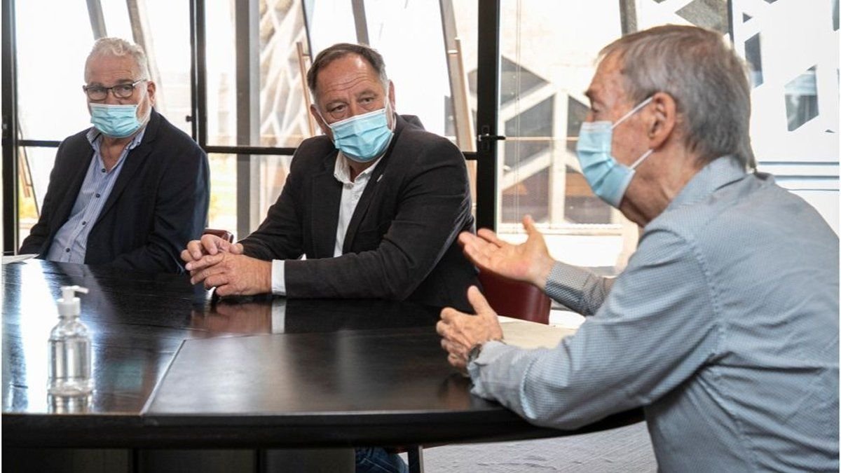 El agro cordobés celebró la posición de Schiaretti por retenciones y cepos 1 schiaretti mesa enlace