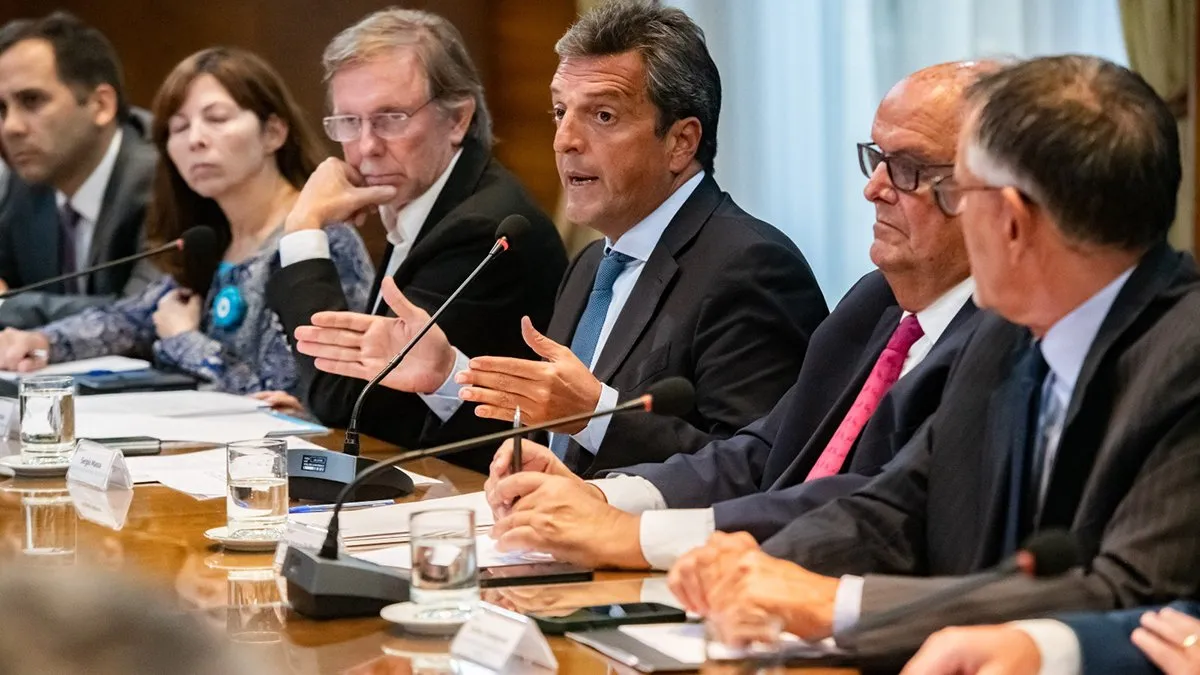 El gobierno anunció medidas de alivio para productores afectados por la sequía 1 massa mesajpg