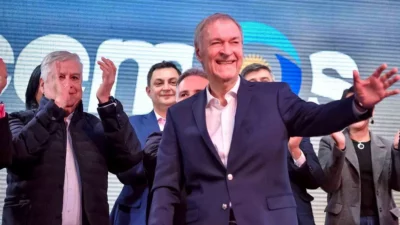 Campaña caliente: fuertes cruces por los dichos de Bullrich en Córdoba 1 juan schiaretti 2200jpg