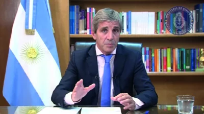 Caputo anunció una fuerte devaluación con el dólar oficial a $800 1 caputo anunciosjpg