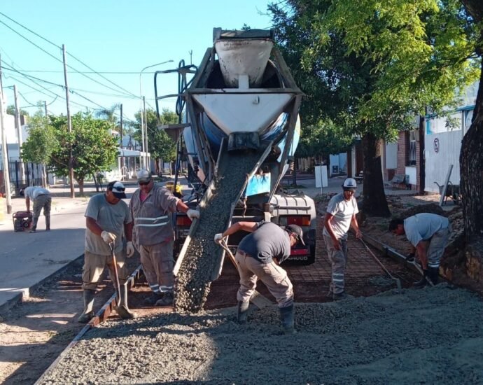 9856 HOLA e1706198740779