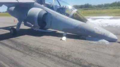 Un avión Pampa realizó un aterrizaje forzoso en Córdoba 1 avion pampa cordobajpg