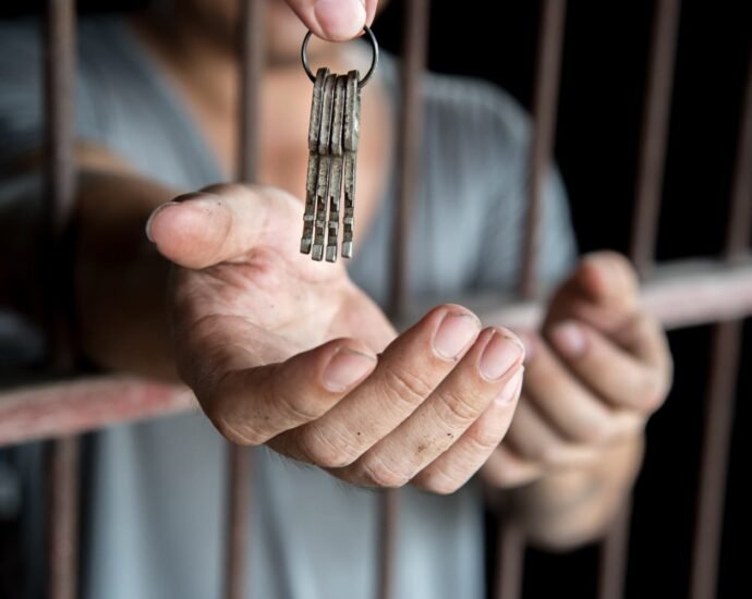 PRISIONERO DE SU LIBERTAD