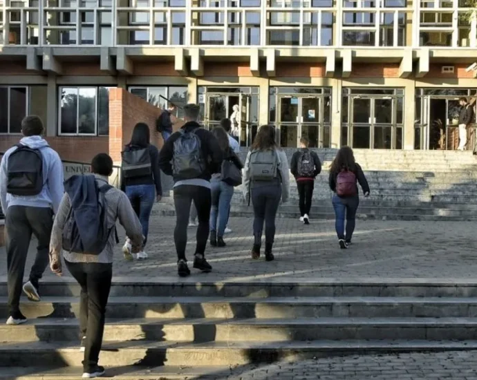 estudiantes universitariosjpg e1729034241787