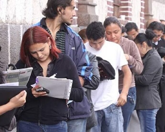 desempleo cola gente