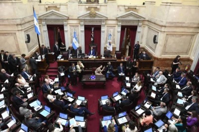 Aumento de dietas: Desde hoy, senadores pasan a cobrar 9.5 millones de pesos 1 senadoresjpg