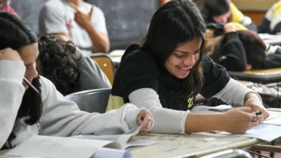 ¿De qué se trata el Plan de Desarrollo Educativo 2024-2027 que puso en marcha la Provincia? 1 educacionjpg