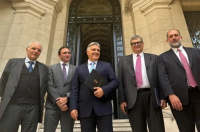 Córdoba selló un acuerdo con Anses por la deuda y aumentará las jubilaciones 1 caja 444jpg