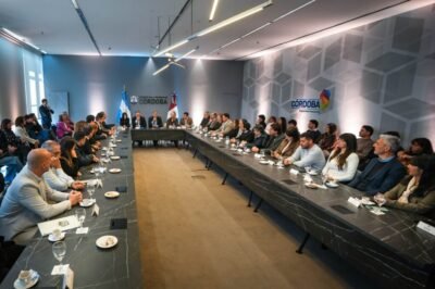 La Provincia otorgó fondos a 28 municipios para educación 1 MLL CLE 3 1024x682 1