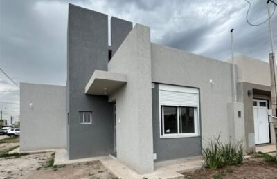 El Promuvi entregó la vivienda N° 250 1 WhatsApp Image 2025 12 11 at 13.05.43 768x1024 1 e1765585343138